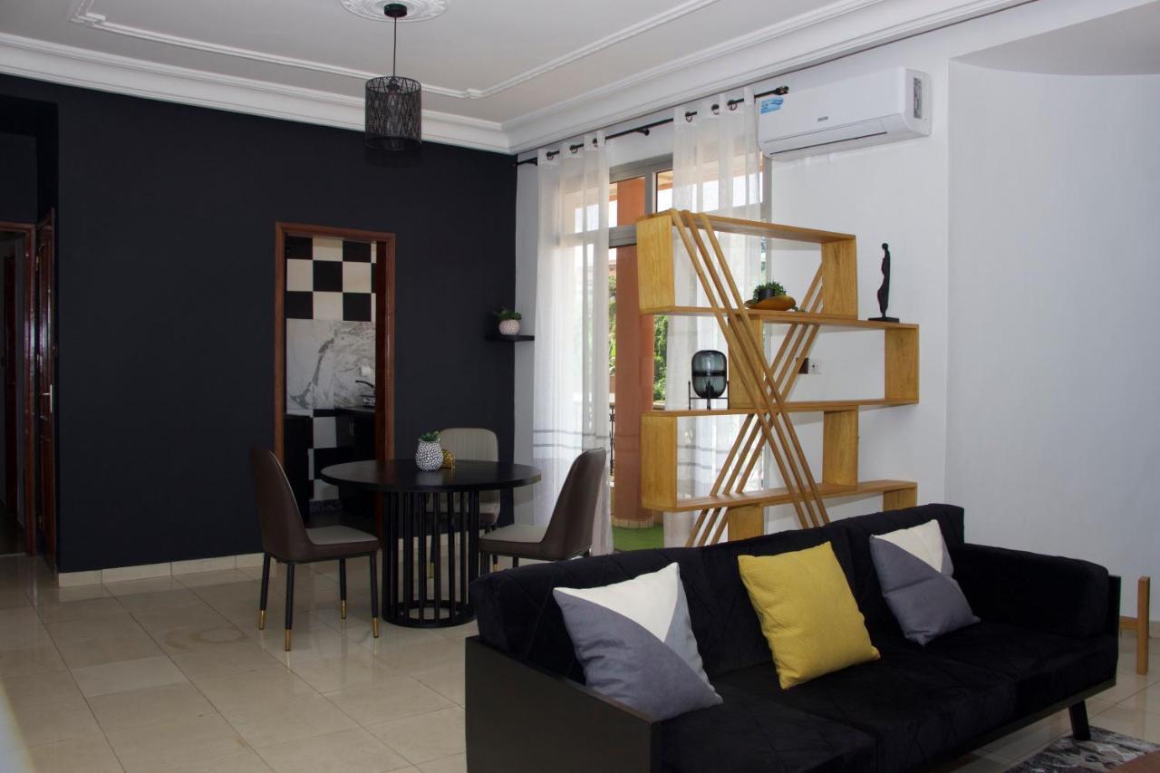 Ros'Appart Yaoundé Buitenkant foto