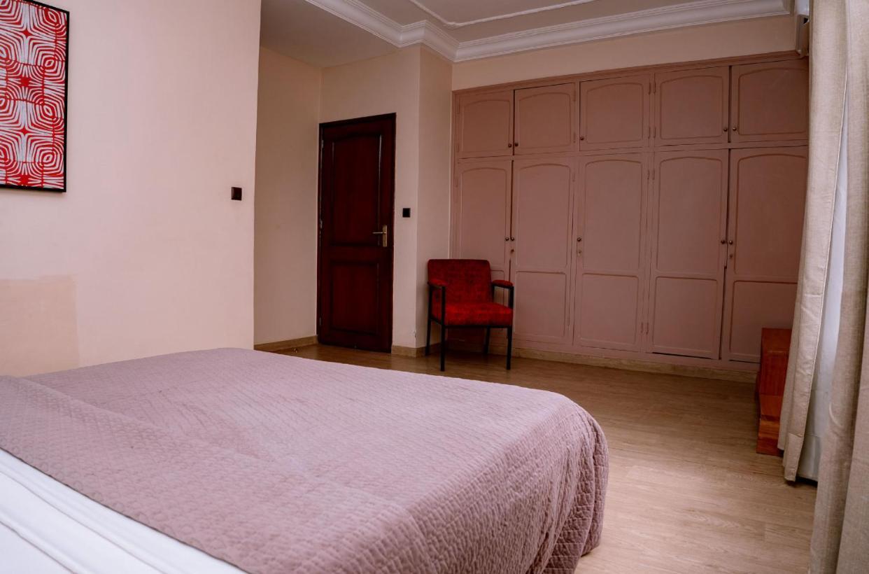 Ros'Appart Yaoundé Buitenkant foto